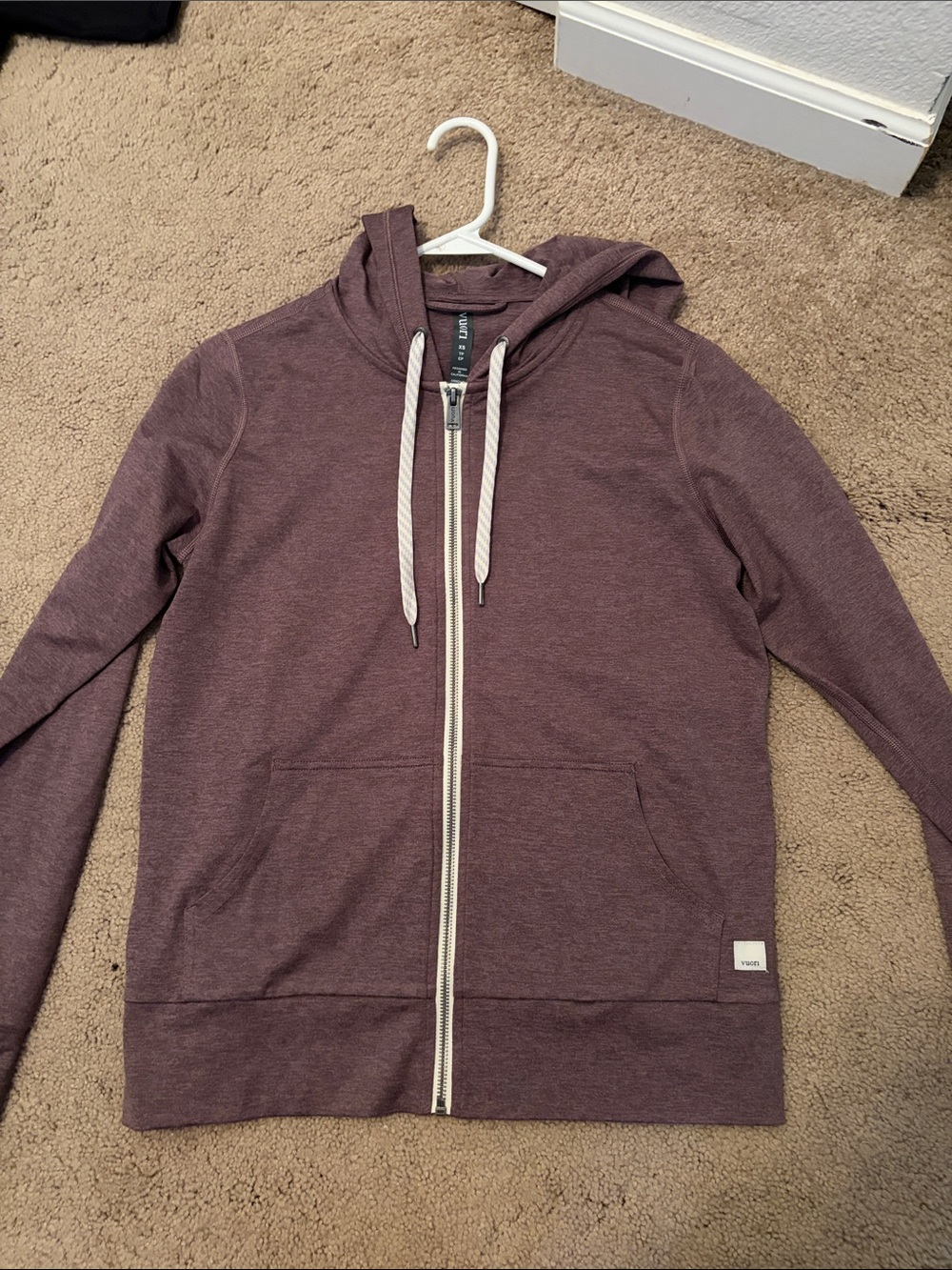 Vuori women’s halo performance hoodie full zip